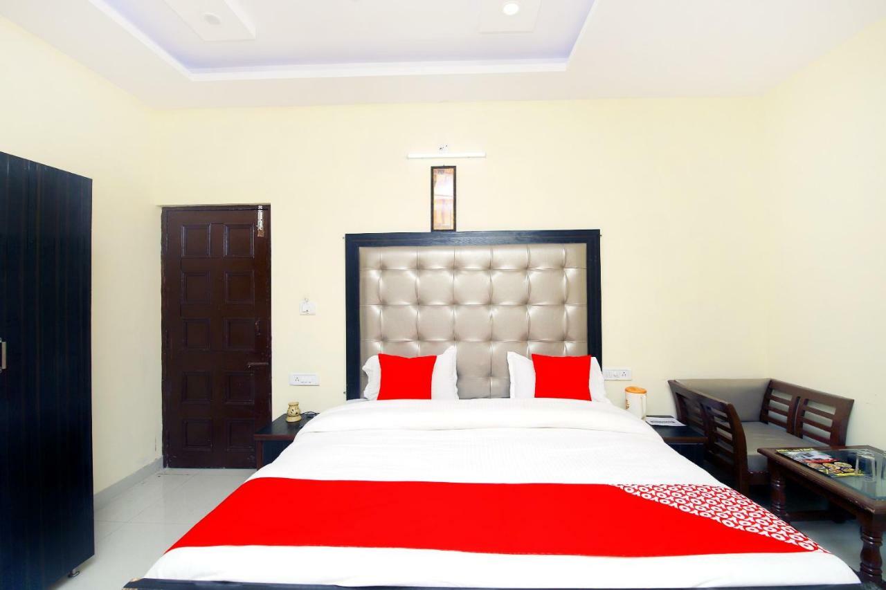 โอโย 8670 โฮเต็ล อุษา พาเลซ Hotel มัสซูรี ภายนอก รูปภาพ