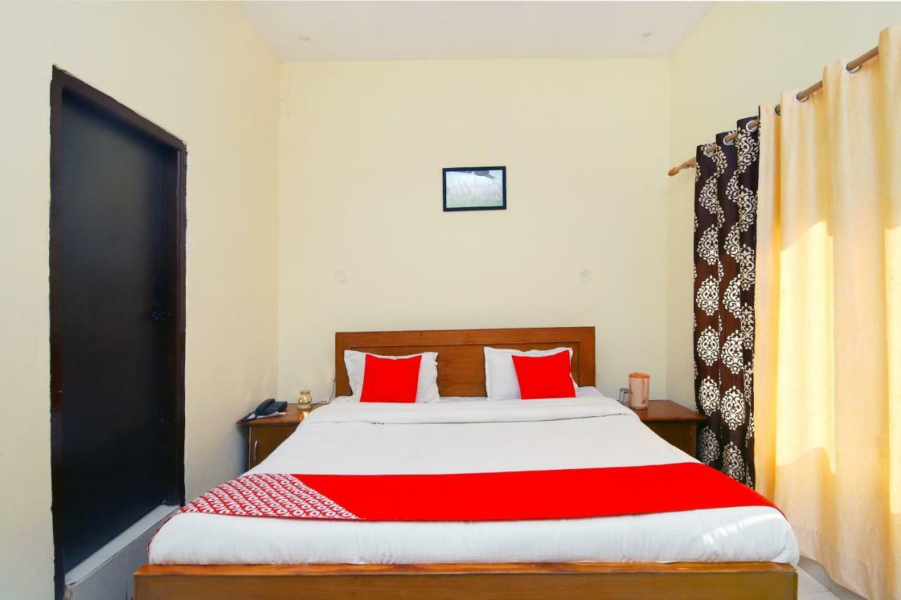 โอโย 8670 โฮเต็ล อุษา พาเลซ Hotel มัสซูรี ภายนอก รูปภาพ