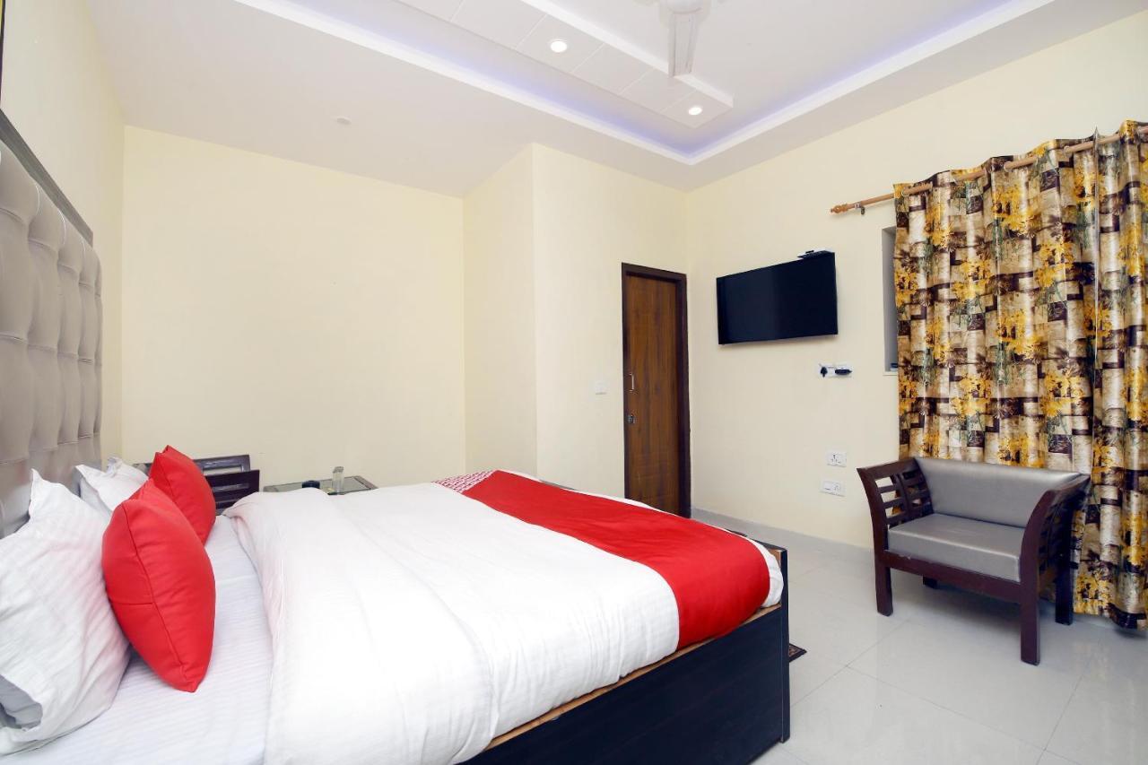 โอโย 8670 โฮเต็ล อุษา พาเลซ Hotel มัสซูรี ภายนอก รูปภาพ